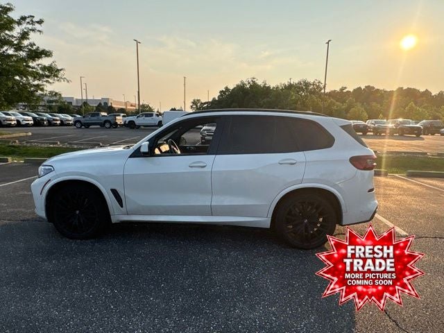 2021 BMW X5 M50i