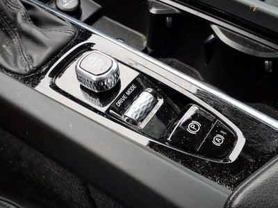 2020 Volvo S60 T5 Momentum