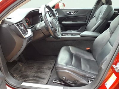2020 Volvo S60 T5 Momentum