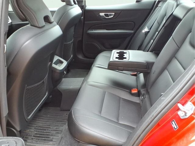 2020 Volvo S60 T5 Momentum