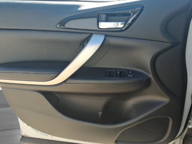 2025 Mitsubishi Eclipse Cross Base