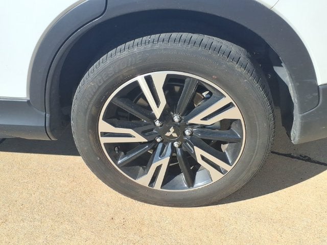 2025 Mitsubishi Eclipse Cross Base