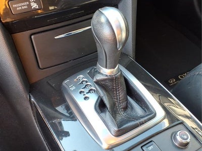 2017 INFINITI QX70 Base