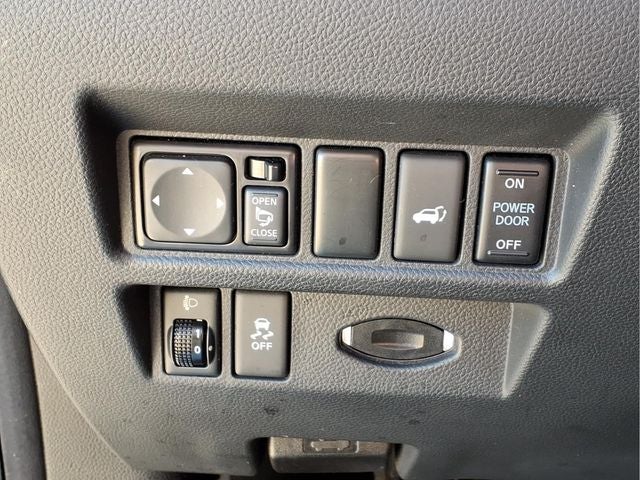 2017 INFINITI QX70 Base