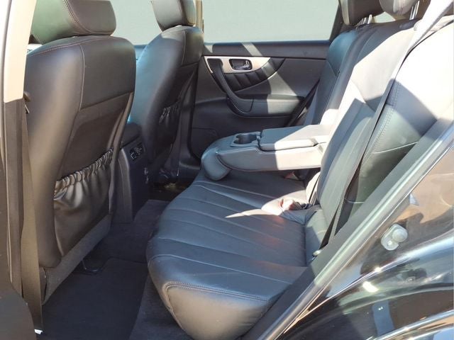 2017 INFINITI QX70 Base