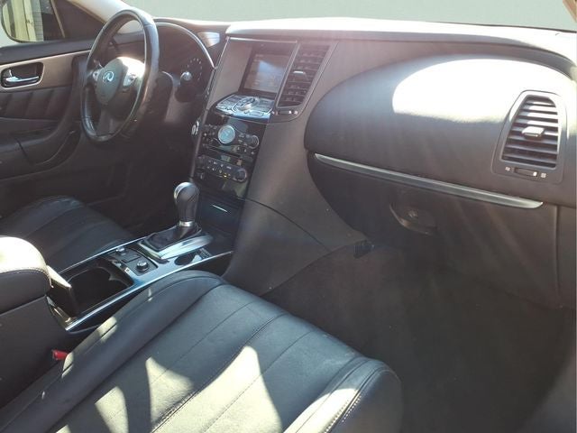 2017 INFINITI QX70 Base