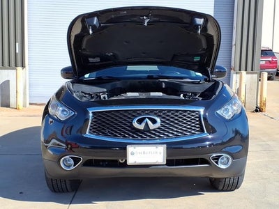 2017 INFINITI QX70 Base