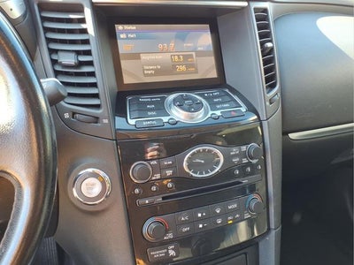 2017 INFINITI QX70 Base