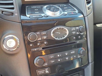 2017 INFINITI QX70 Base