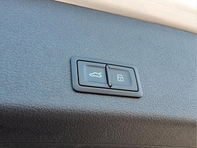 2019 Audi e-tron Premium Plus quattro