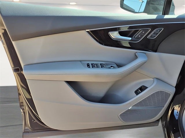 2024 Audi Q7 45 Premium Plus quattro