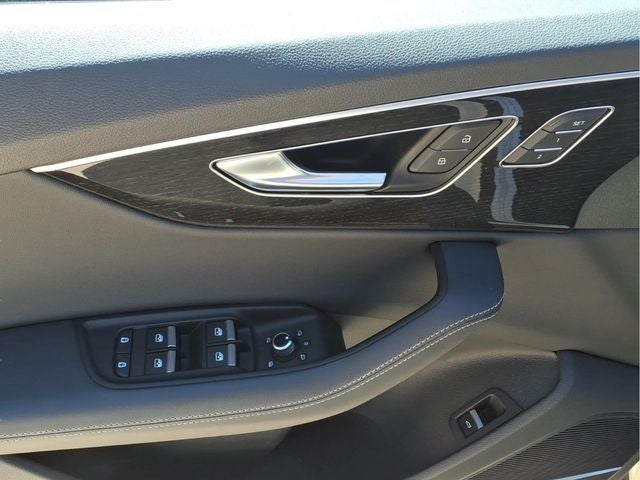 2025 Audi Q7 55 Premium Plus quattro