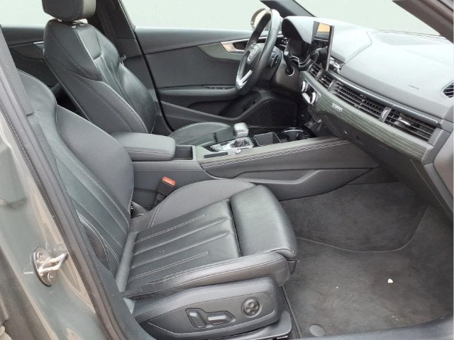 2024 Audi A4 45 S line Premium Plus quattro