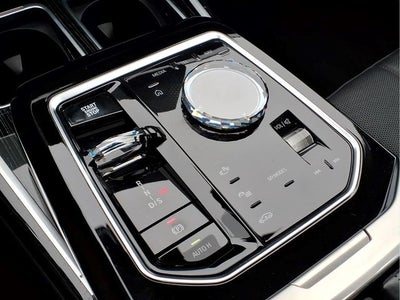 2025 BMW 7 Series 740i xDrive
