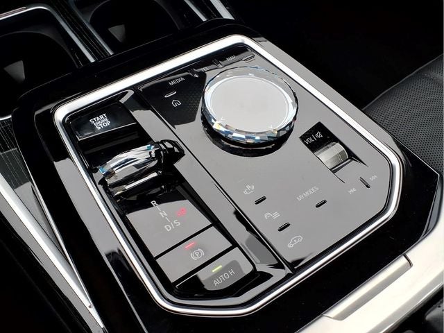 2025 BMW 7 Series 740i xDrive