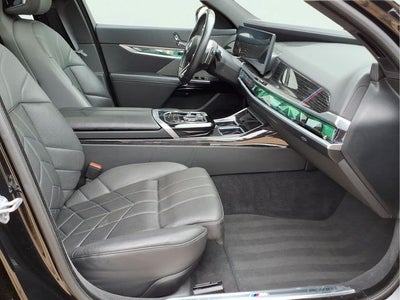 2025 BMW 7 Series 740i xDrive