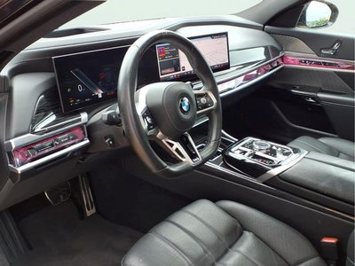 2025 BMW 7 Series 740i xDrive