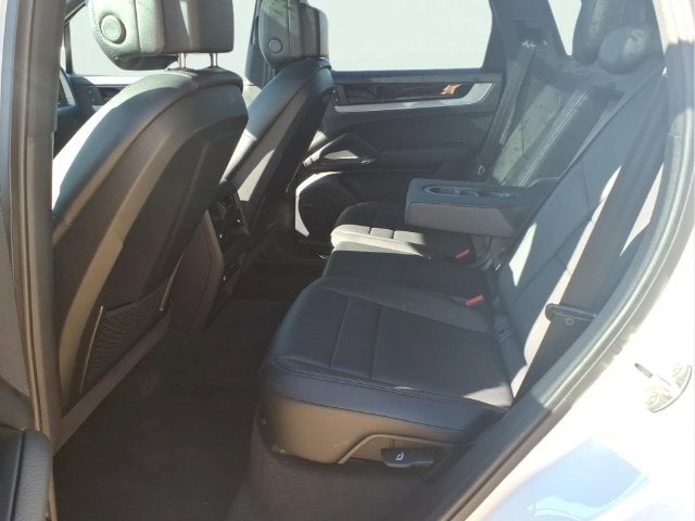 2024 Porsche Cayenne Base