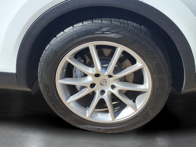 2024 Porsche Cayenne Base