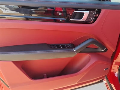 2023 Porsche Cayenne Platinum Edition