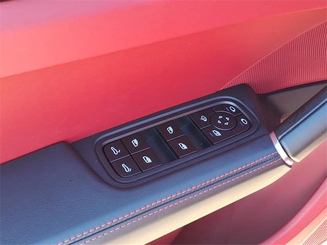 2023 Porsche Cayenne Platinum Edition