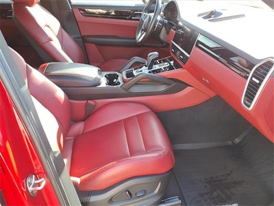 2023 Porsche Cayenne Platinum Edition