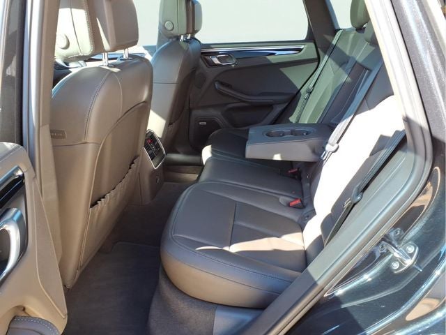 2021 Porsche Macan S