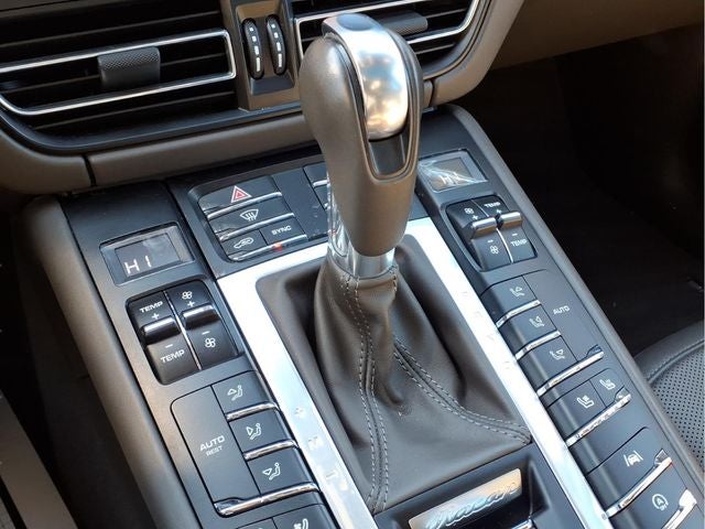 2021 Porsche Macan S