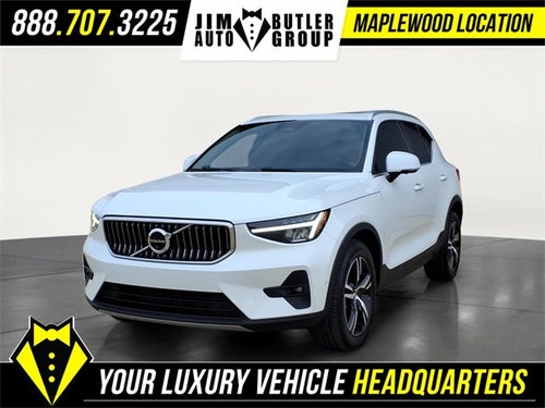 2023 Volvo XC40 B5 Plus Bright Theme