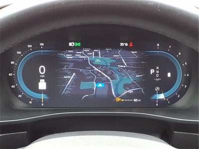 2023 Volvo XC40 B5 Plus Bright Theme