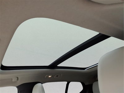 2023 Volvo XC40 B5 Plus Bright Theme