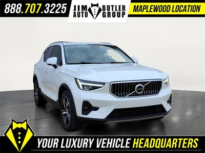 2023 Volvo XC40 B5 Plus Bright Theme