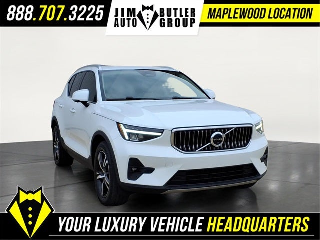 2023 Volvo XC40 B5 Plus Bright Theme
