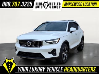 2023 Volvo XC40 B5 Plus Bright Theme
