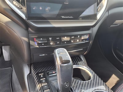 2022 Maserati Ghibli Modena Q4