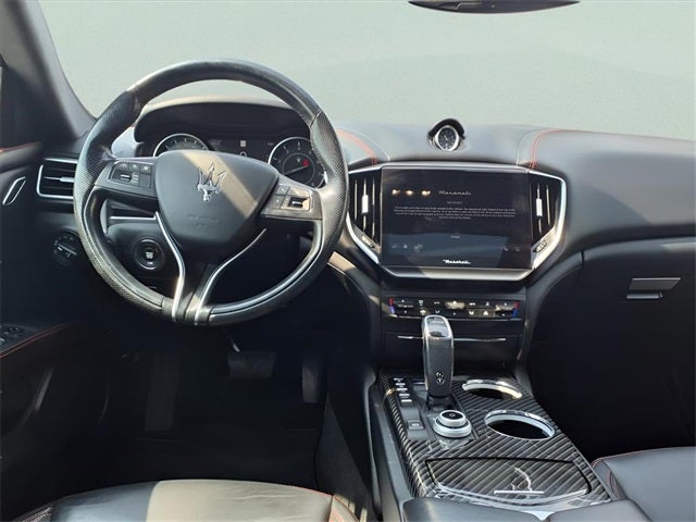 2022 Maserati Ghibli Modena Q4