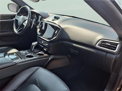 2022 Maserati Ghibli Modena Q4