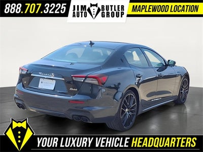 2022 Maserati Ghibli Modena Q4