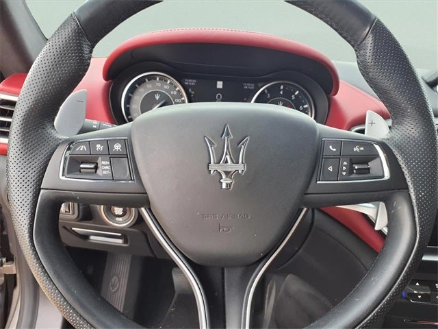 2022 Maserati Ghibli Modena Q4