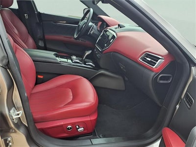 2022 Maserati Ghibli Modena Q4