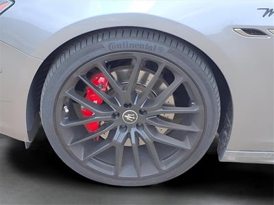 2022 Maserati Ghibli Modena Q4