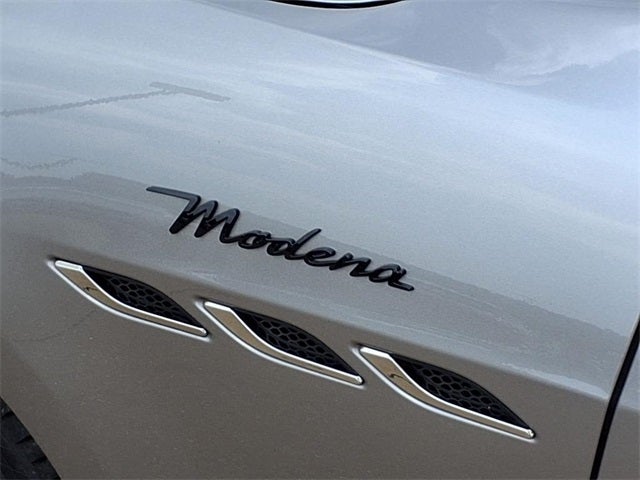 2022 Maserati Ghibli Modena Q4