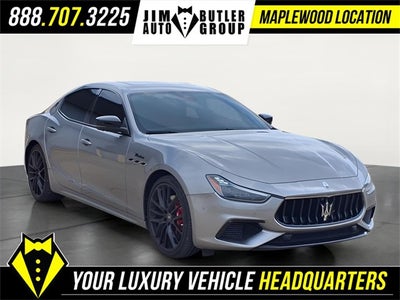 2022 Maserati Ghibli Modena Q4