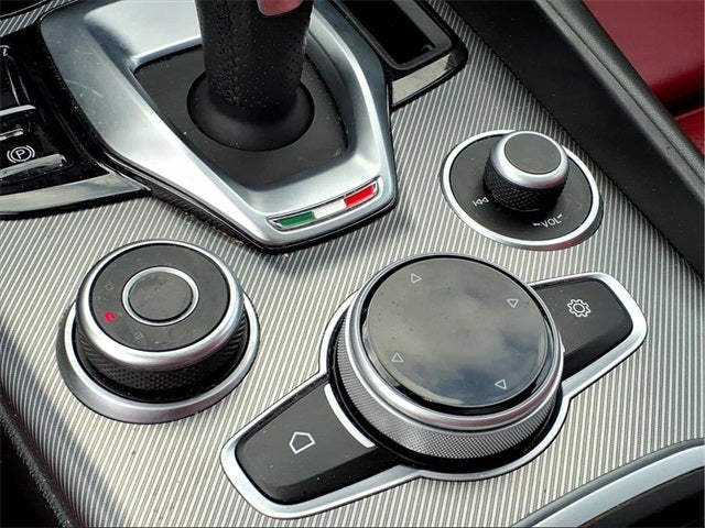 2023 Alfa Romeo Giulia Veloce