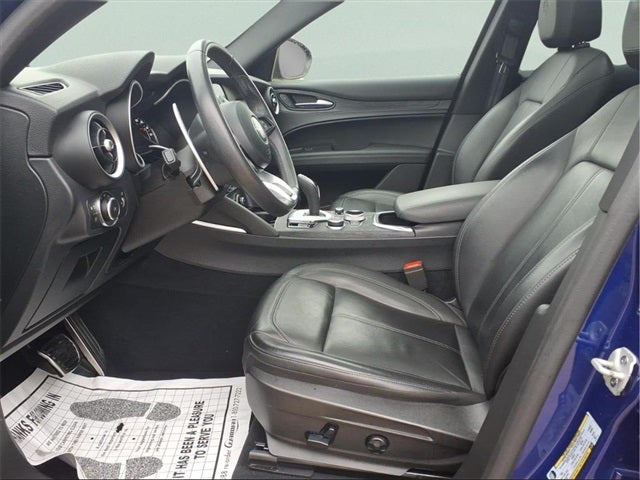 2023 Alfa Romeo Stelvio Sprint