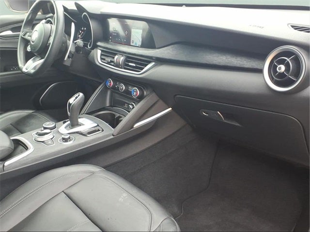 2023 Alfa Romeo Stelvio Sprint