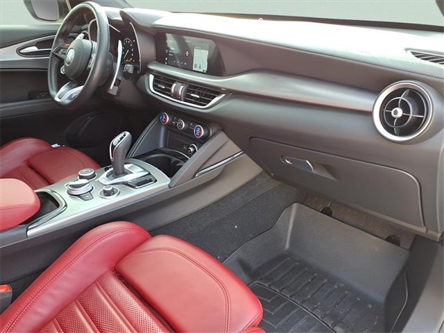 2024 Alfa Romeo Stelvio Veloce