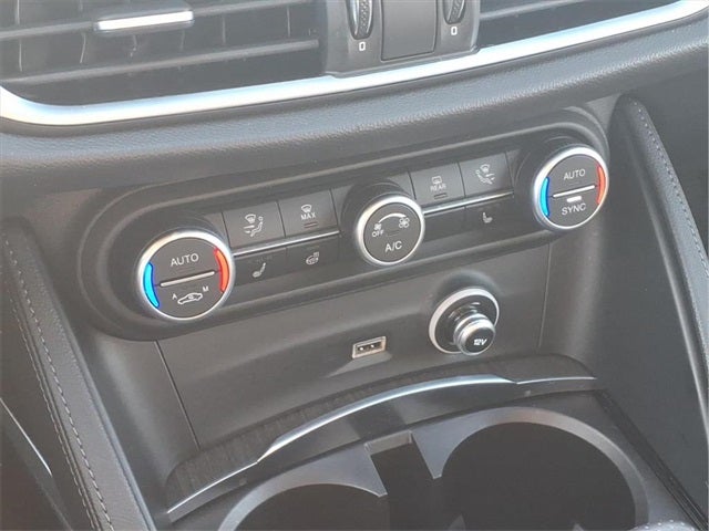 2022 Alfa Romeo Stelvio Ti