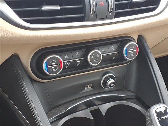 2023 Alfa Romeo Stelvio Ti Lusso