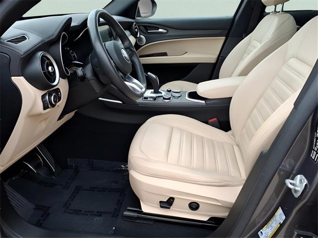2023 Alfa Romeo Stelvio Ti Lusso